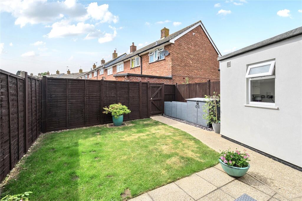 House in Basingstoke and Deane, Berg Estate, South Ham - View 5