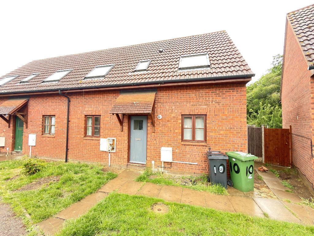 3-bed terraced on St Michaels Gate, Parnwell, Peterborough, PE1 4YJ, £160,000