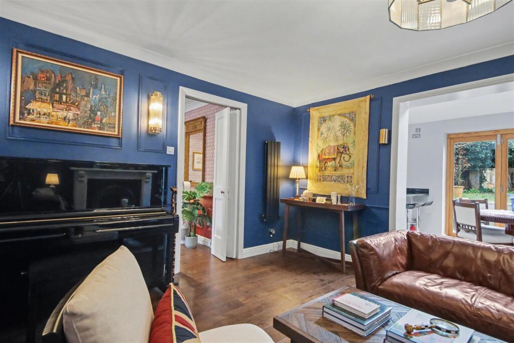 Main image of property: Nell Gwynn Close, Shenley