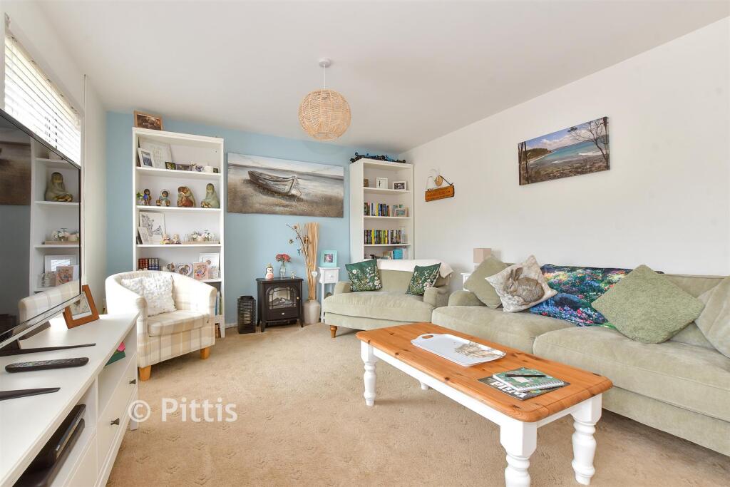 House in Carisbrooke, Hunny Hill, Newport - View 4