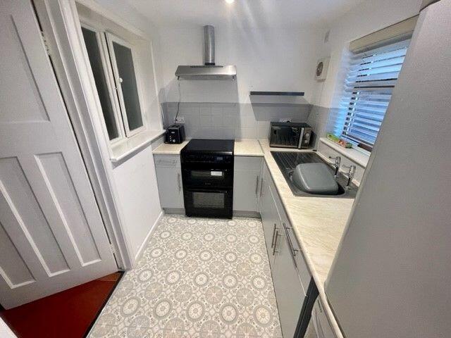 Main image of property: a Kendall Avenue, Stratford-upon-Avon