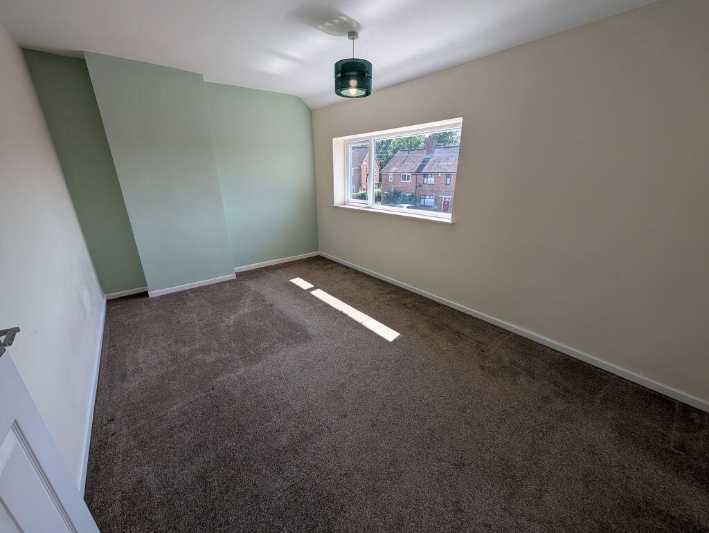 House in Birmingham, West Midlands - More