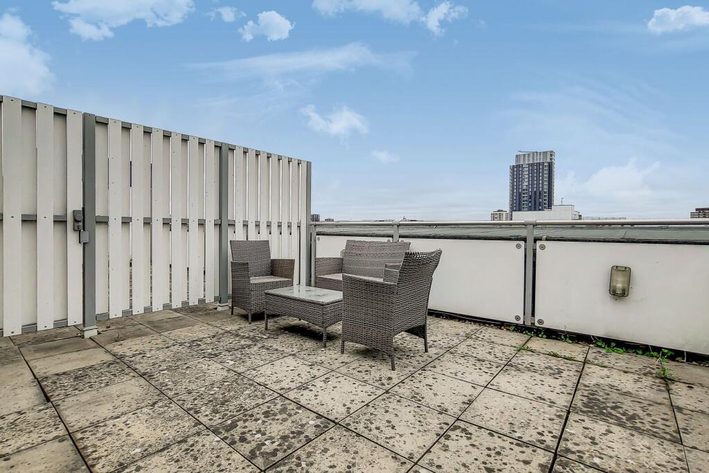 City Road, Old Street, London, EC1V – pohled 4