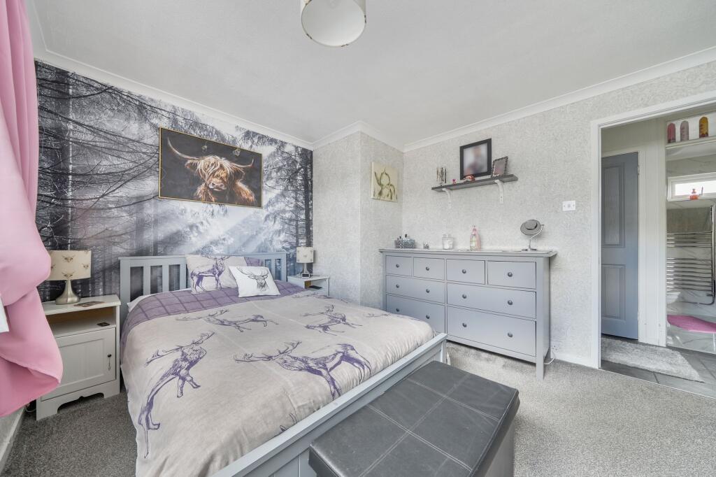 Apartment in Salisbury, Wiltshire - View 5