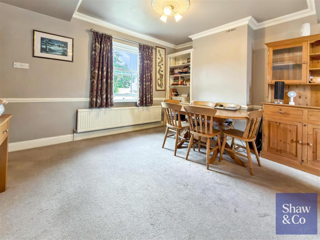 Inwood Road, Hounslow photo 4