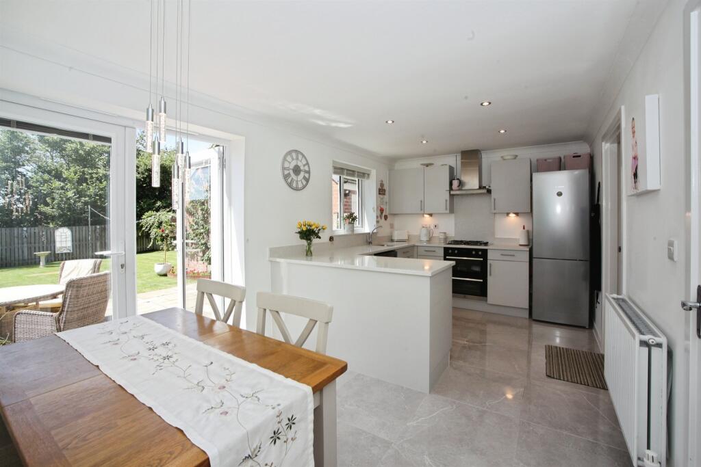 House in Newport, Penmaen - View 5