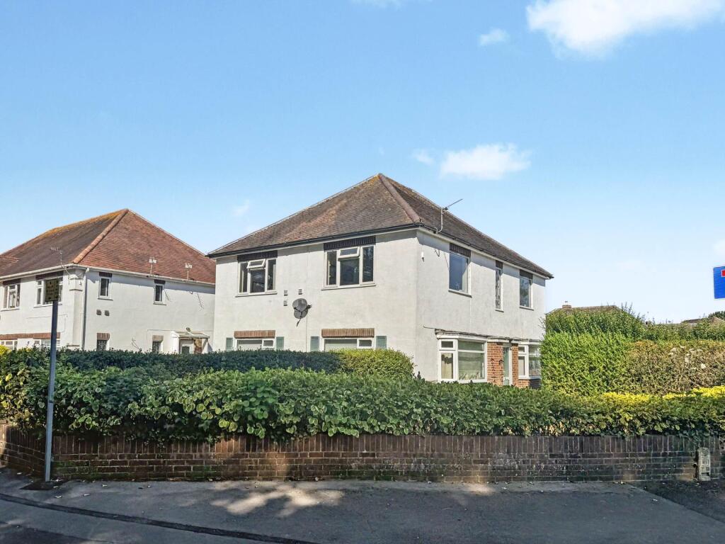 Main image of property: Queens Park, Bournemouth * No Chain *
