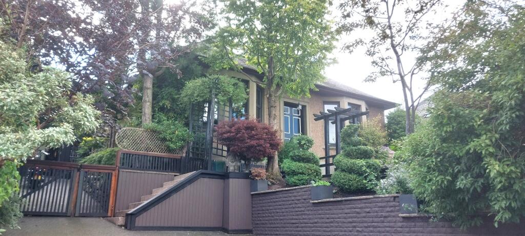 Main image of property: Bannockburn Road, Stirling