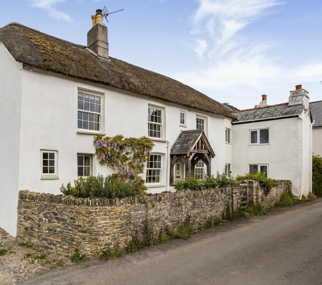 Main image of property: Honeysuckle Cottage, Broadhempston, Totnes, Devon