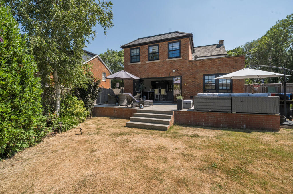 House in Berkshire, Warfield - View 5