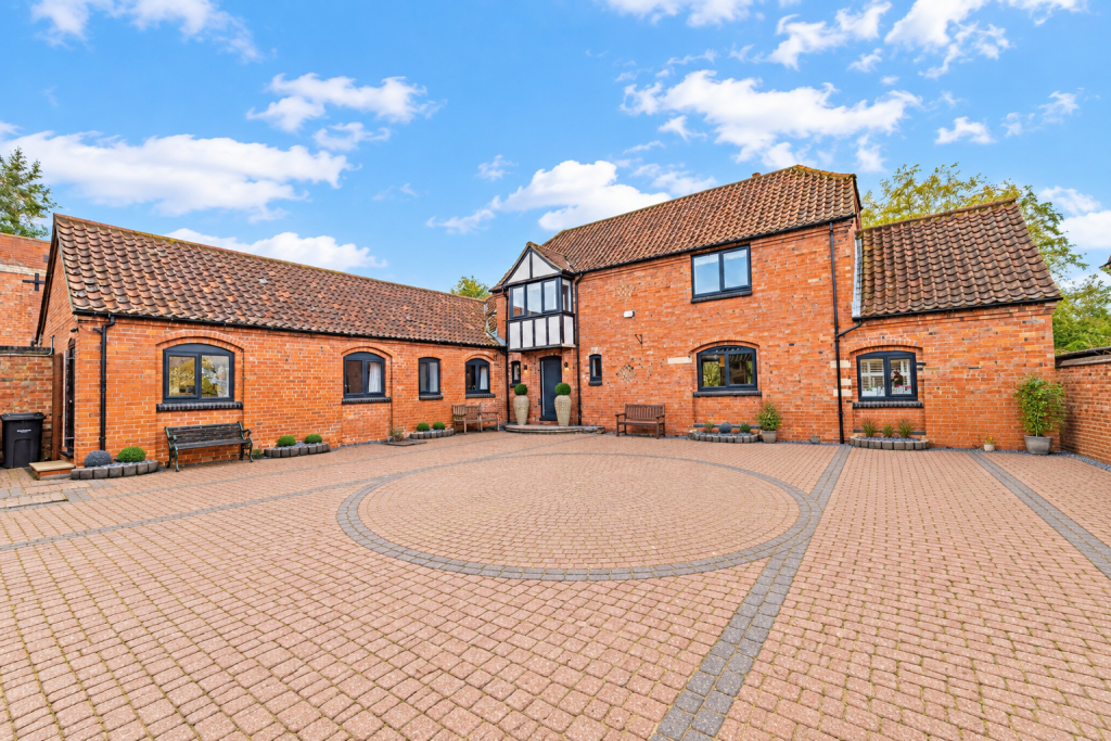 House in South Kesteven, Foston - View 2