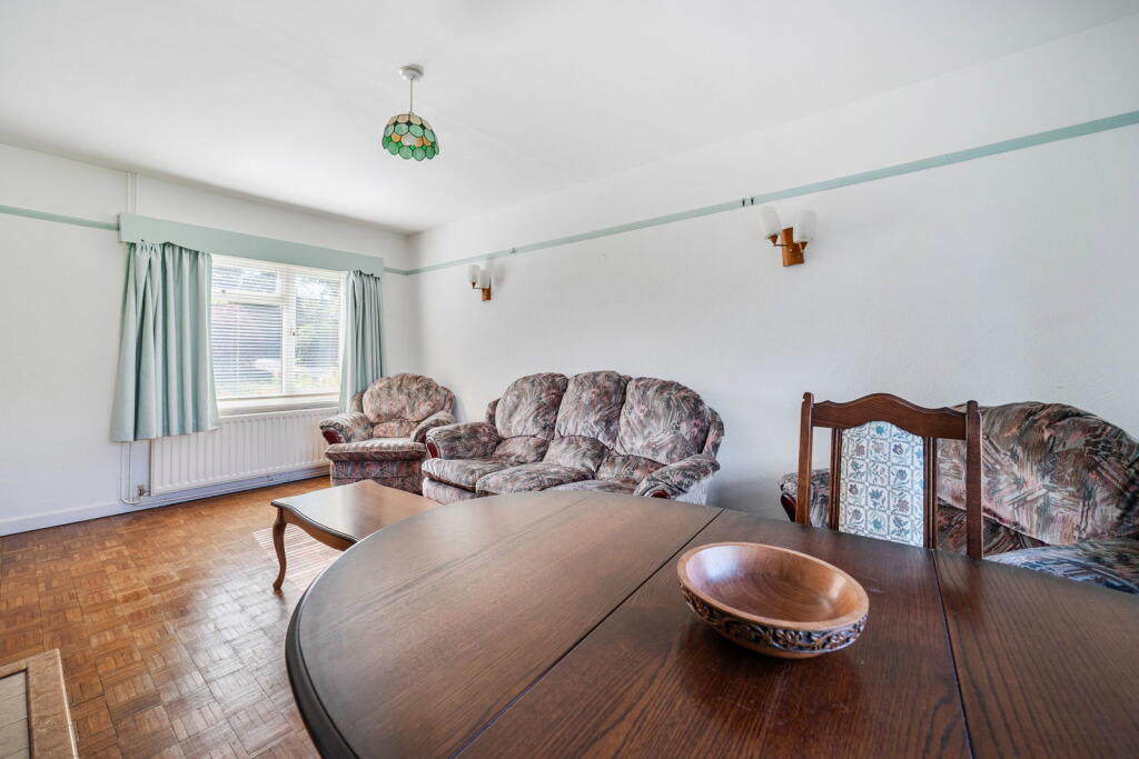 House in Basingstoke and Deane, Basingstoke - More