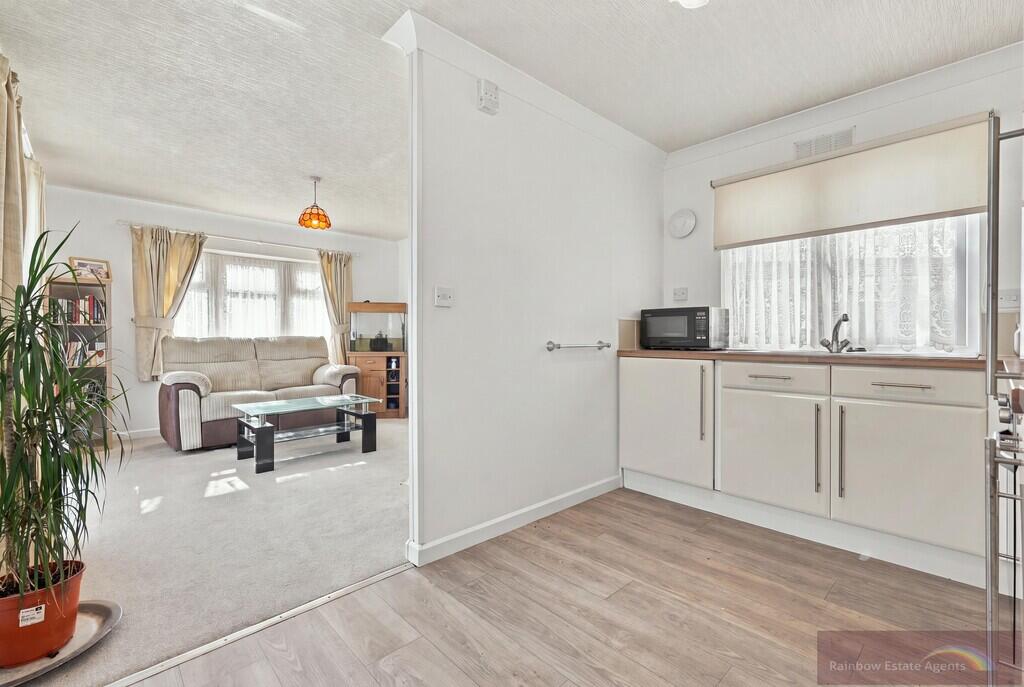 House in Enfield - View 4