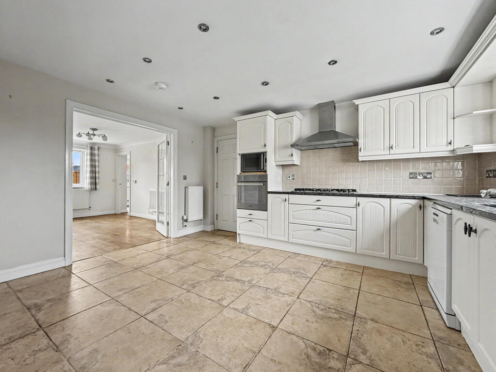 House in Swindon - View 3