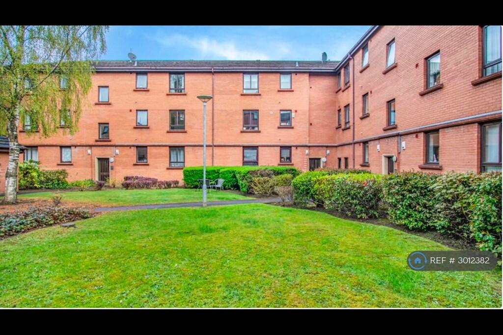 Apartment in Glasgow - View 3