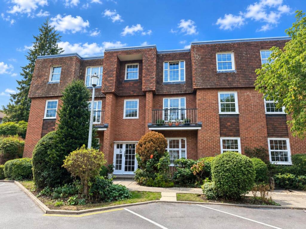 Main image of property: Northfield Close, Henley On Thames