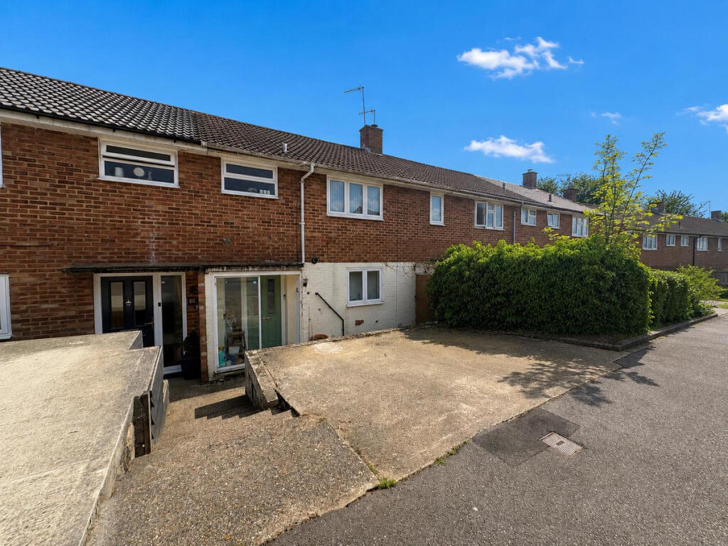Main image of property: Oak Street, Hemel Hempstead, HP3