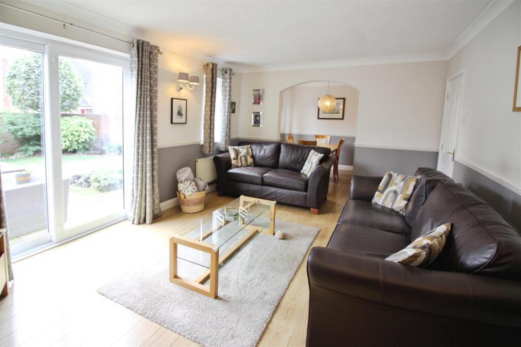 House in Leeds, Colton Common, Whitkirk - View 5