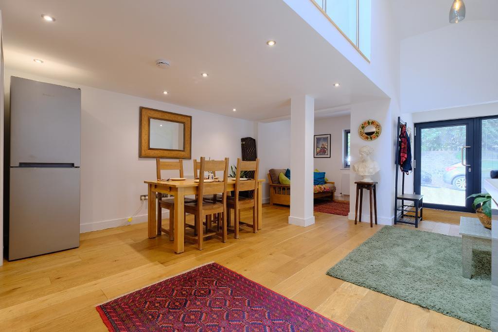 Apartment in Worcester - View 3