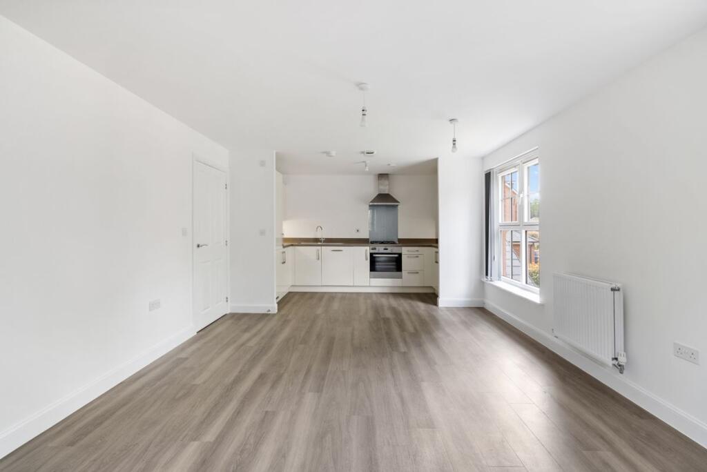Apartment in Guildford - View 5