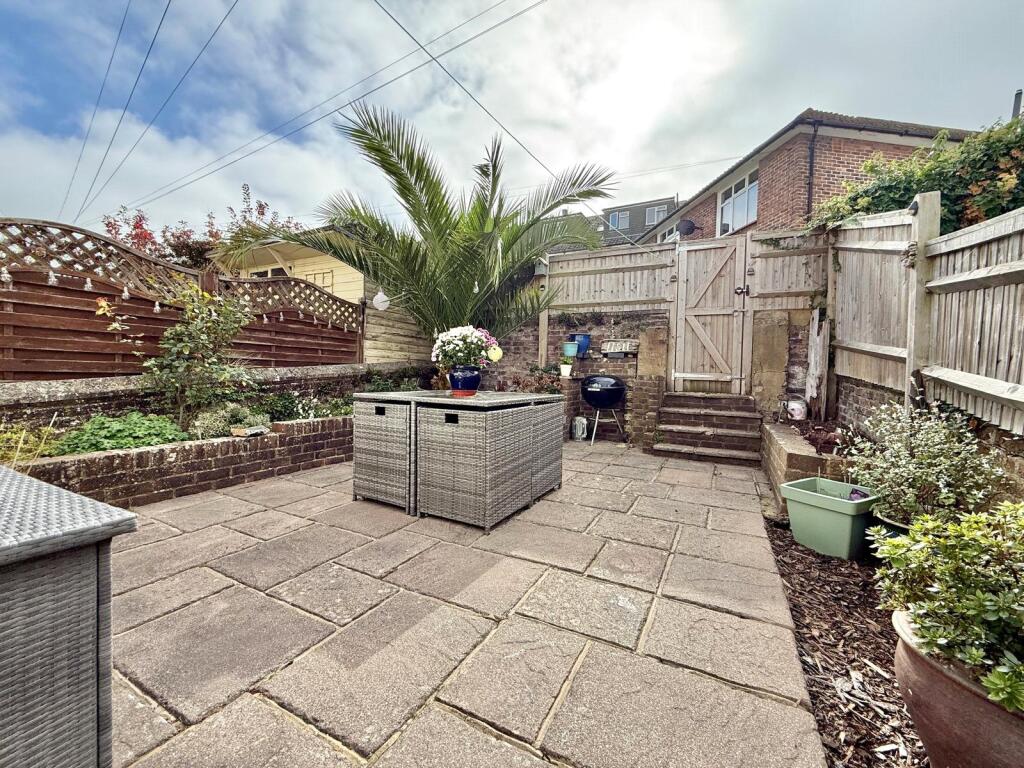 House in Eastbourne, East Sussex - View 4