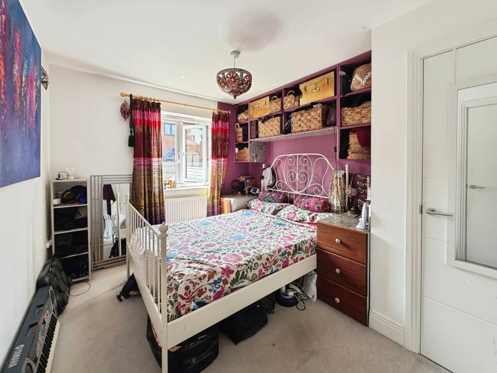 House in Aldershot, Gun Hill Park, North Town - View 5