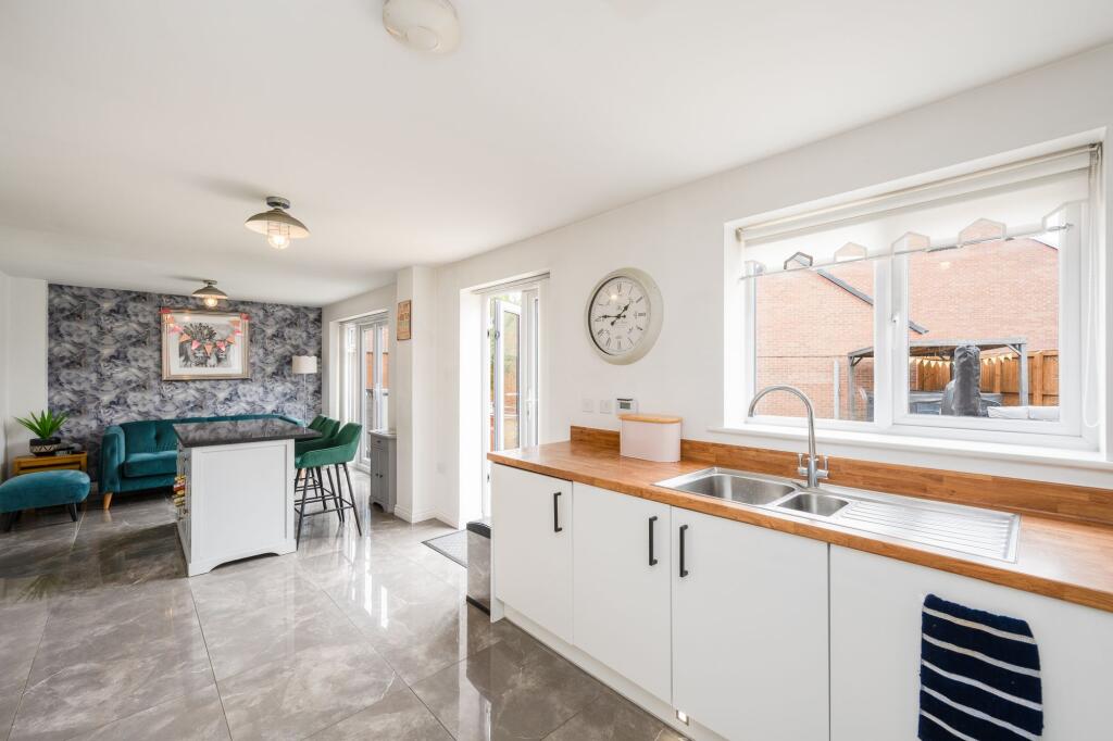 House in West Lancashire, Lancashire - More