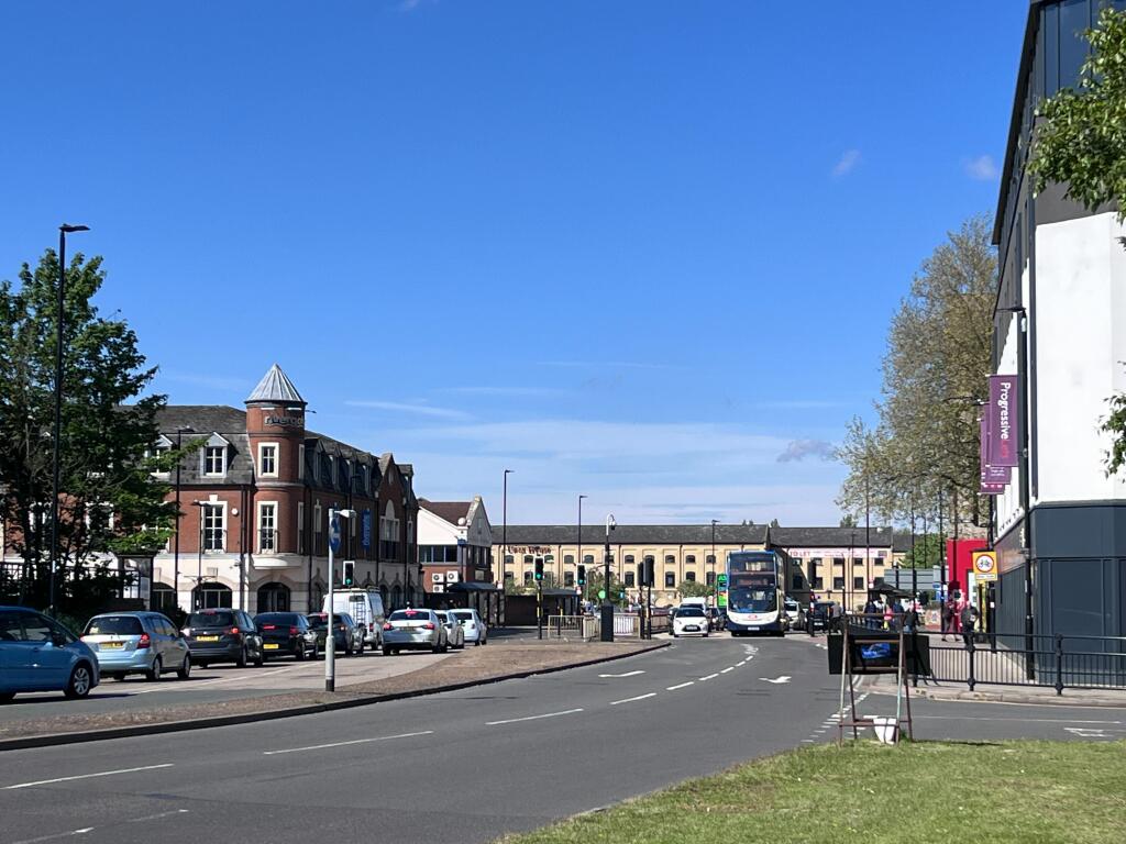 Rivergate, Bourges Boulevard