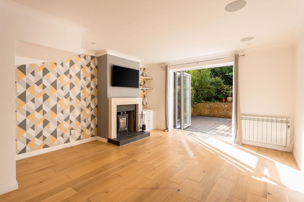 House in Redhill - View 3