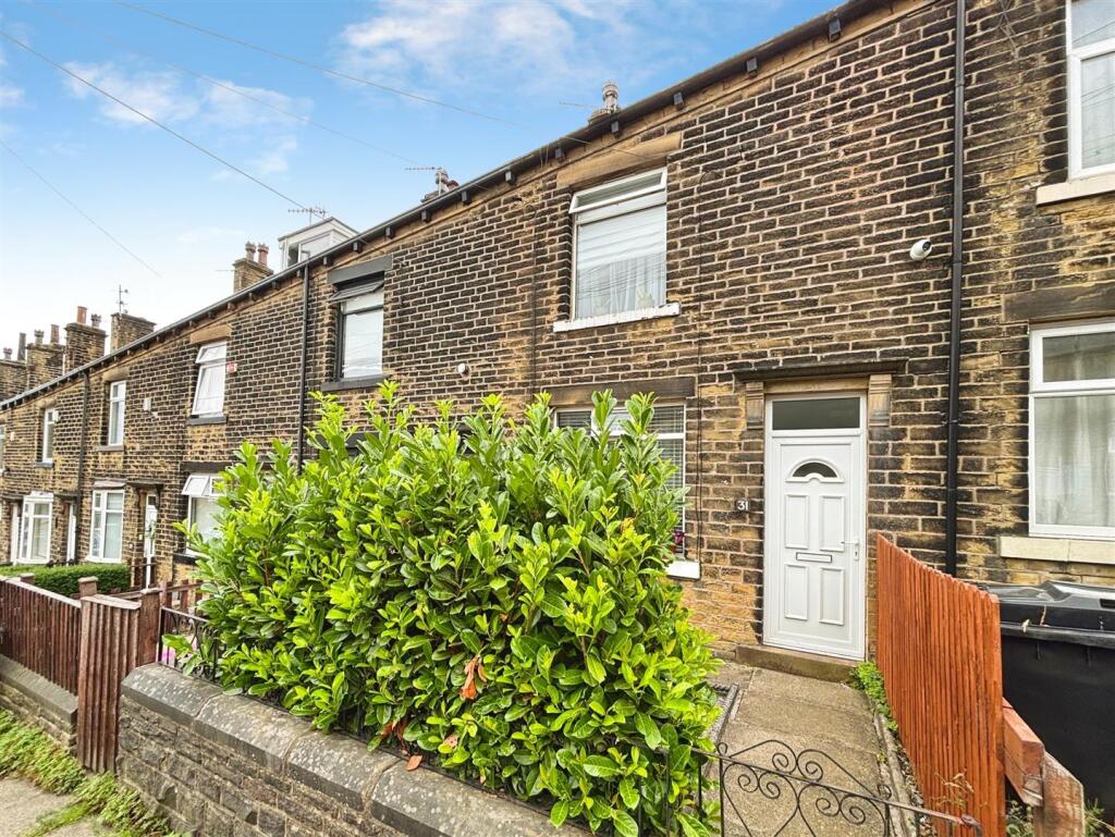 Main image of property: Poplar Avenue, Bradford, BD7 4LQ