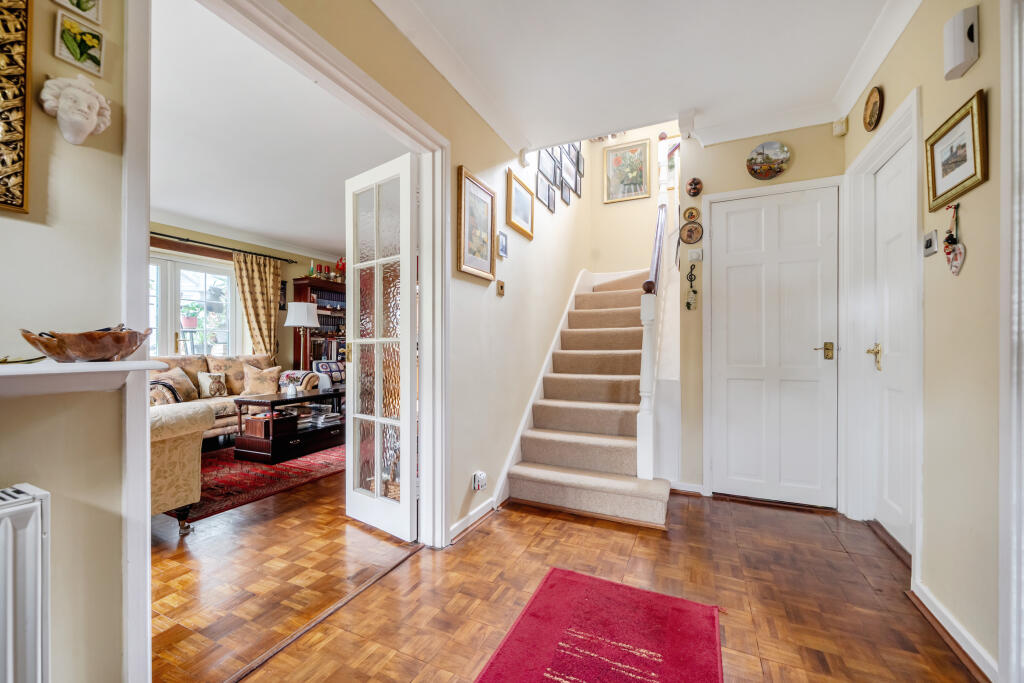 House in Slough - View 2
