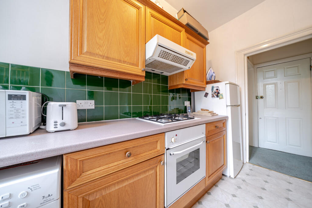 Apartment in London - View 5