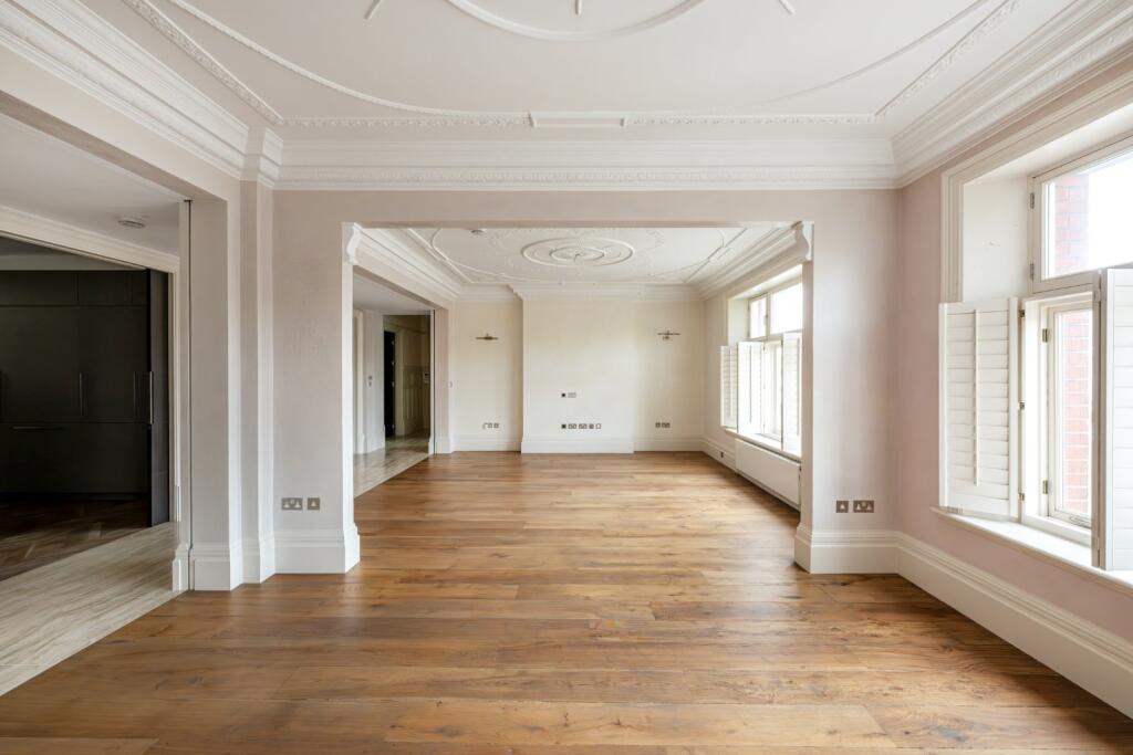 Main image of property: Old Court House