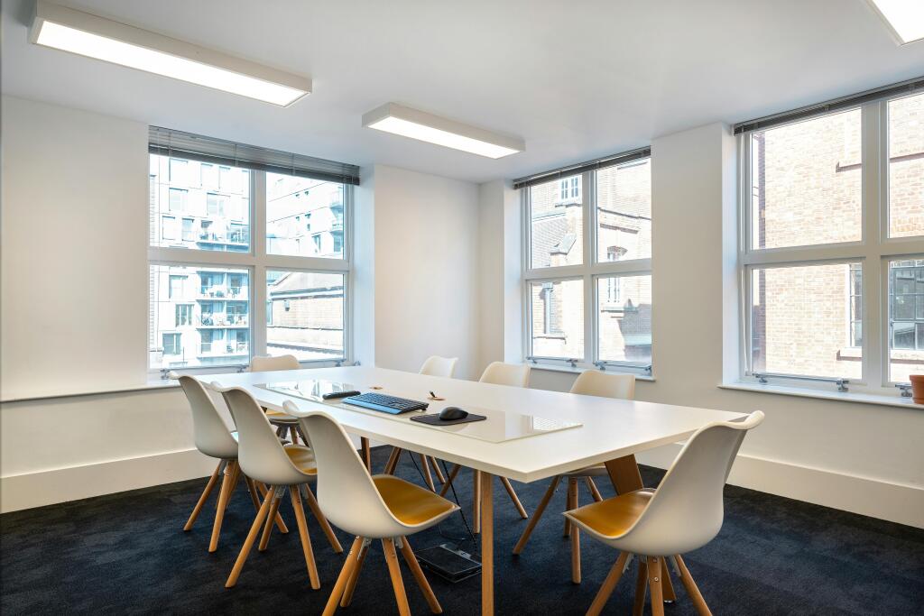 12-14BerrySt-20-2ndflr.jpg