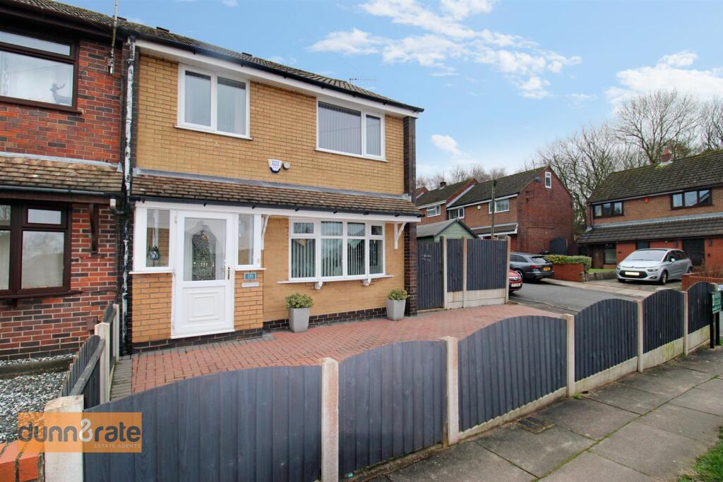 2-bed house on Meere Close, Stoke-On-Trent, £150,000