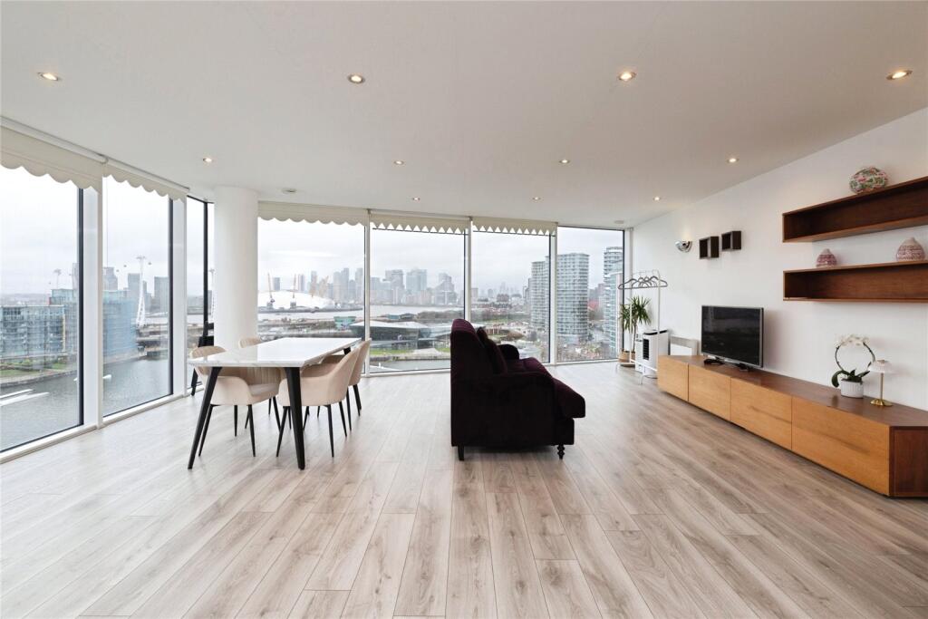 Main image of property: Western Gateway, London, E16