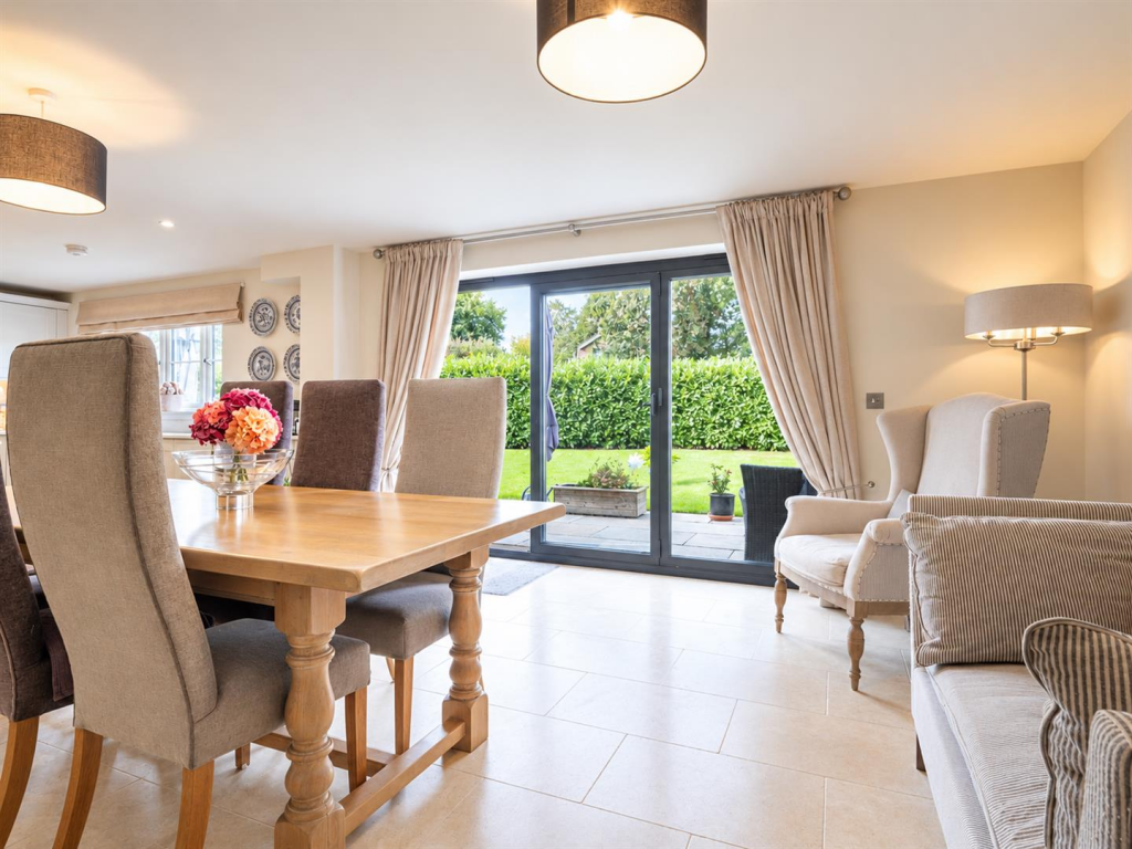 House in Swindon - View 5
