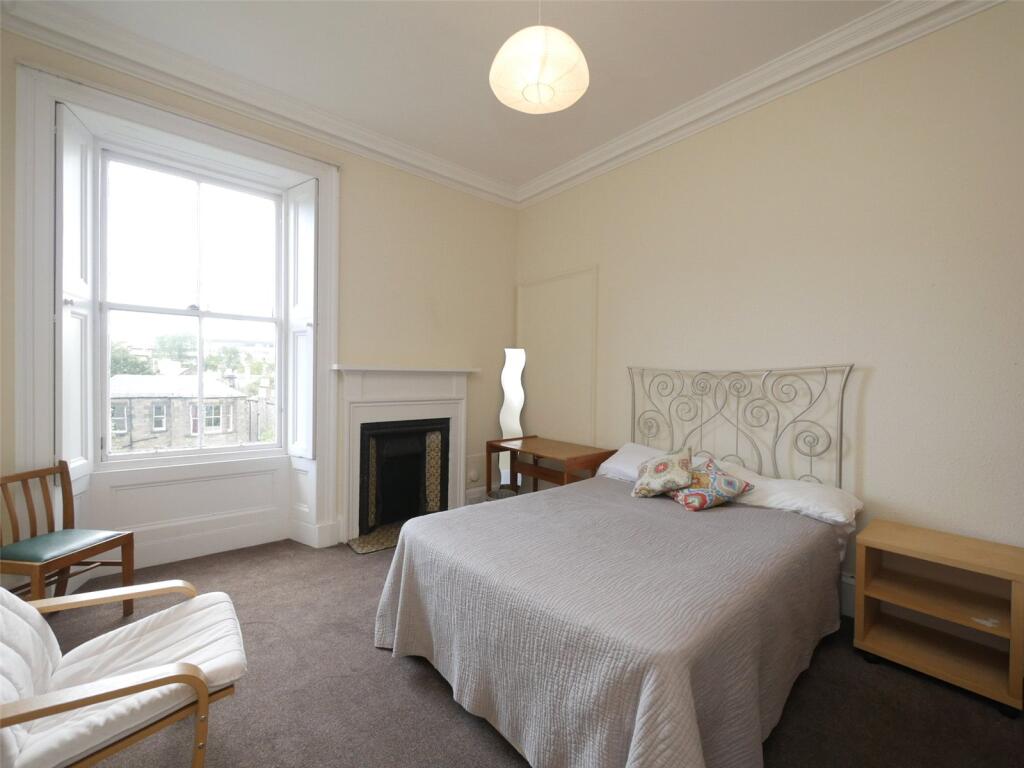 5 bedroom flat for rent