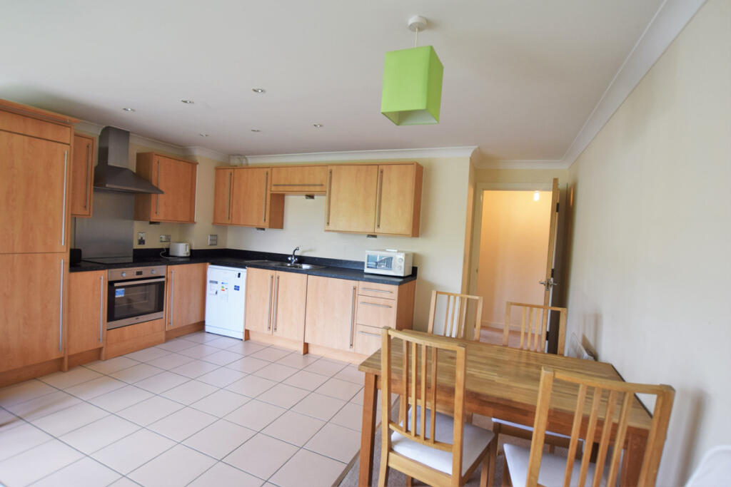 Apartment in Colchester, Hythe - View 5
