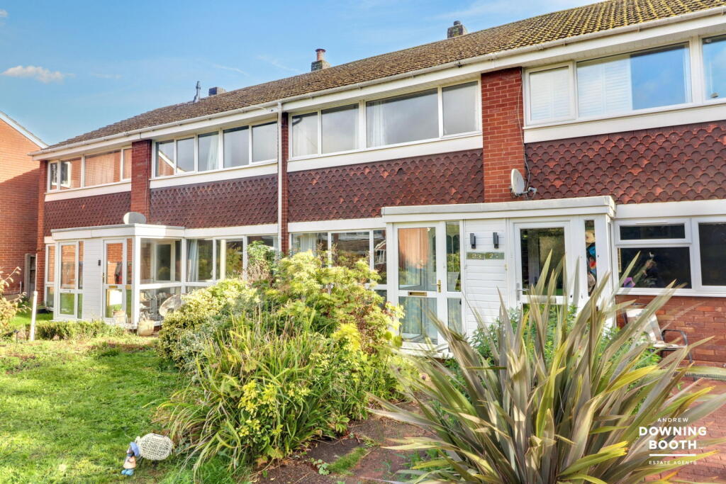 3-bed terraced on Prince Ruperts Way, Lichfield WS13 7ER - Close To City Centre, £260,000
