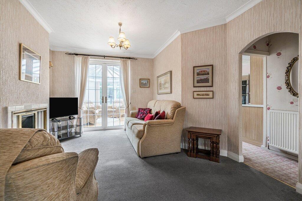 House in Macclesfield, Hurdsfield - View 4