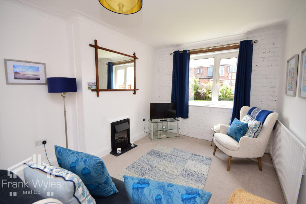 Browning Avenue, Lytham, FY8 5BJ photo 2