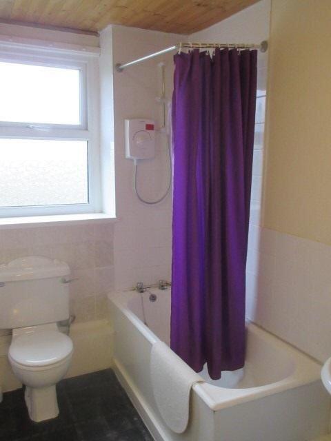 Flat 7 Glenholme, Foxhouses Road, Whitehaven, Cumberland, CA28 8AE photo 5