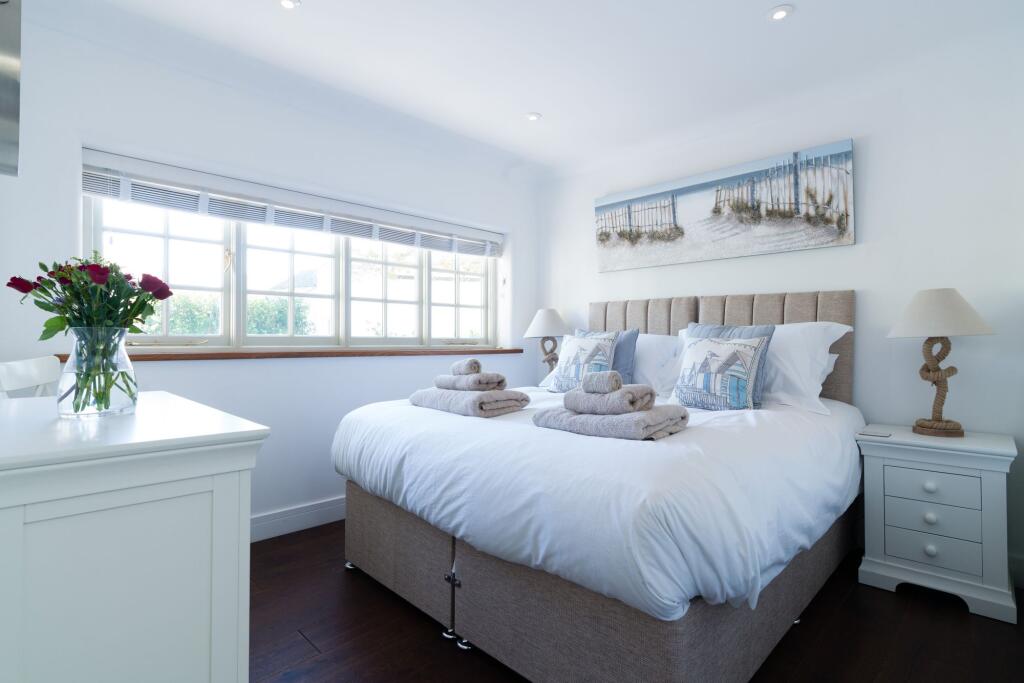 House in Truro - View 4