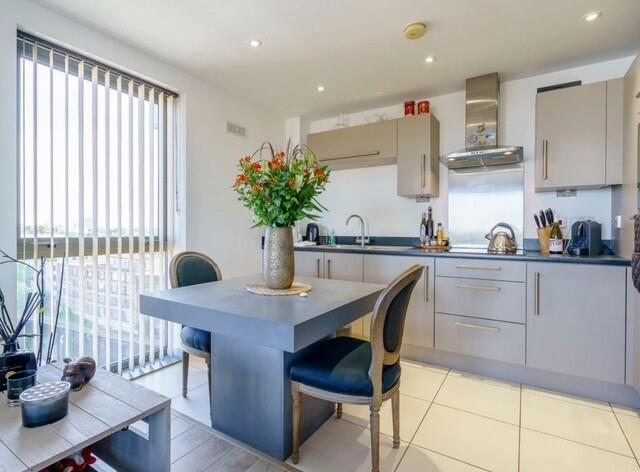 Apartment in London - View 4