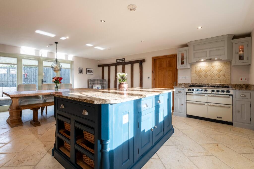 House in Nottingham - View 5