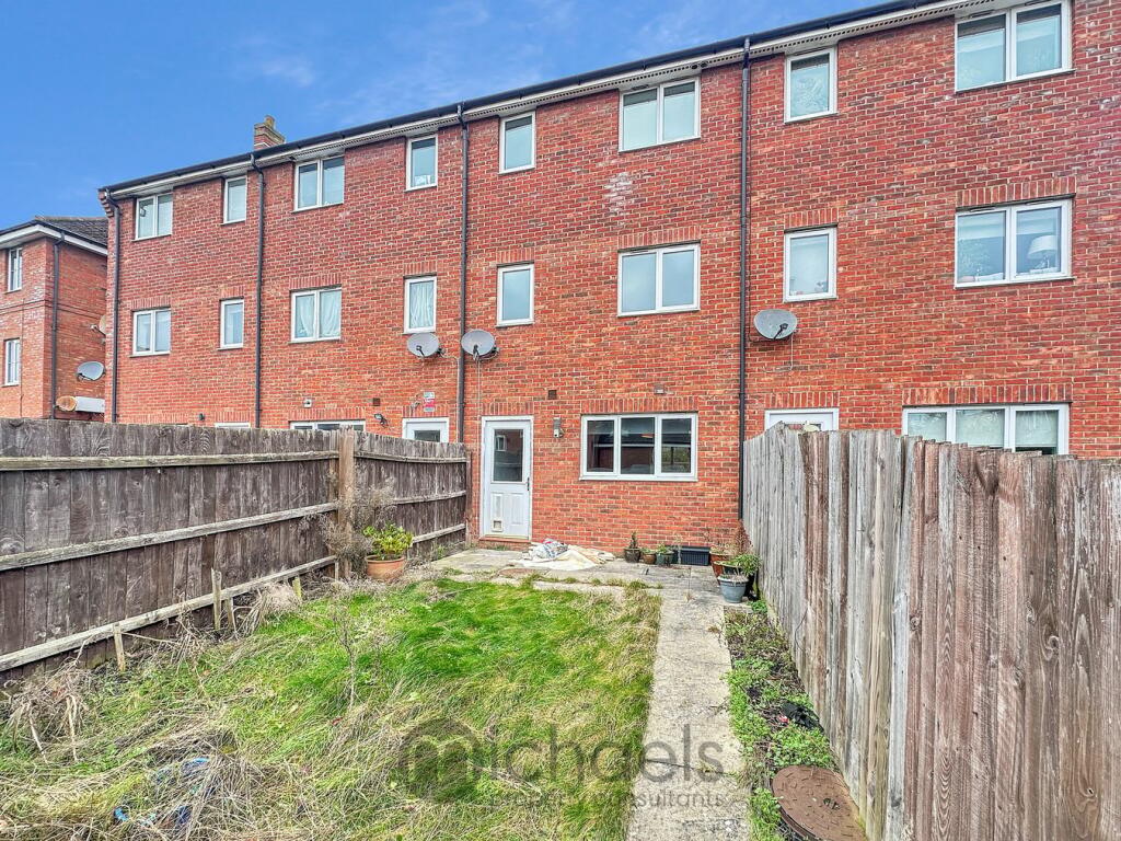Hutley Drive, Colchester, Colchester, CO4 photo 2