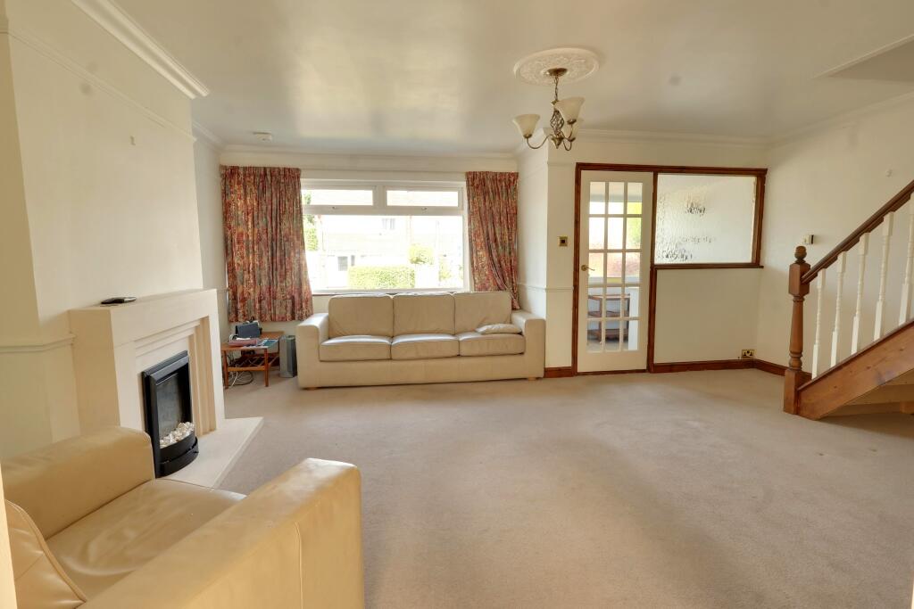 House in East Hampshire, Horndean - View 2