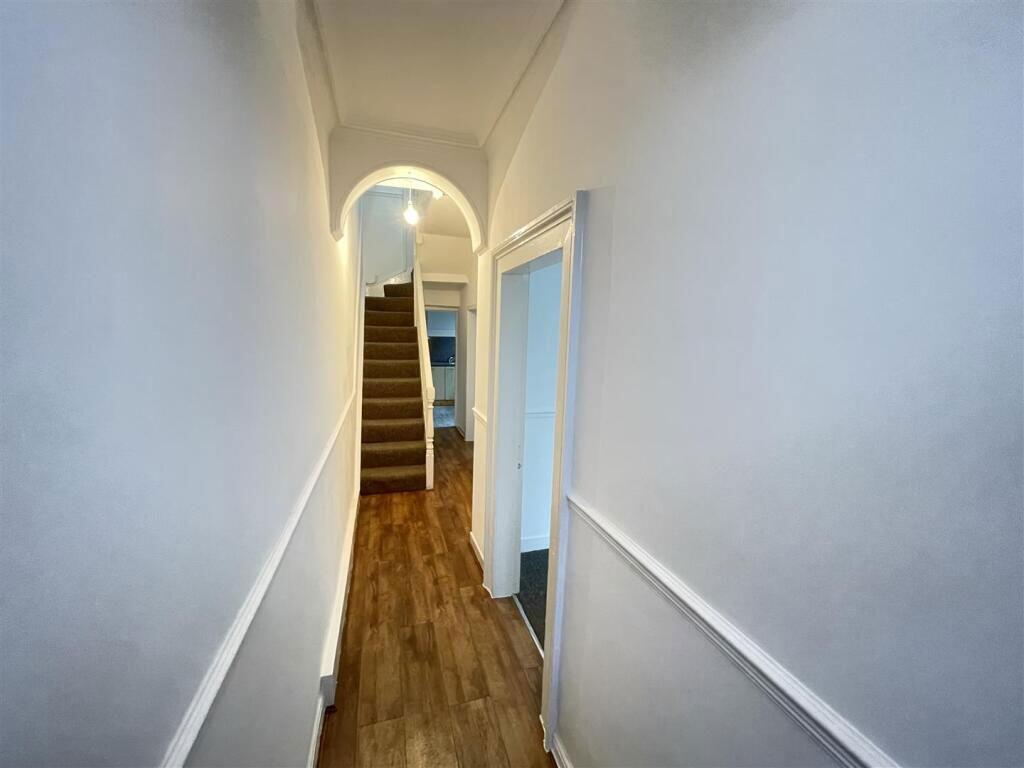 House in Wirral, Liverpool City Region - View 4