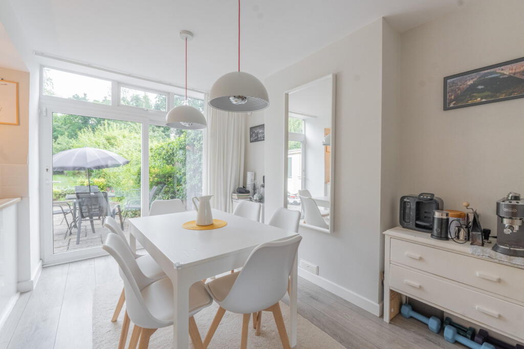 House in Solihull, Haslucks Green - More